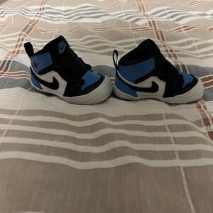 Jordan 1 Retro OG High UNC Toe Booty Size 3C